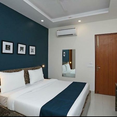 غورغاون Hotel Galaxy Inn المظهر الخارجي الصورة