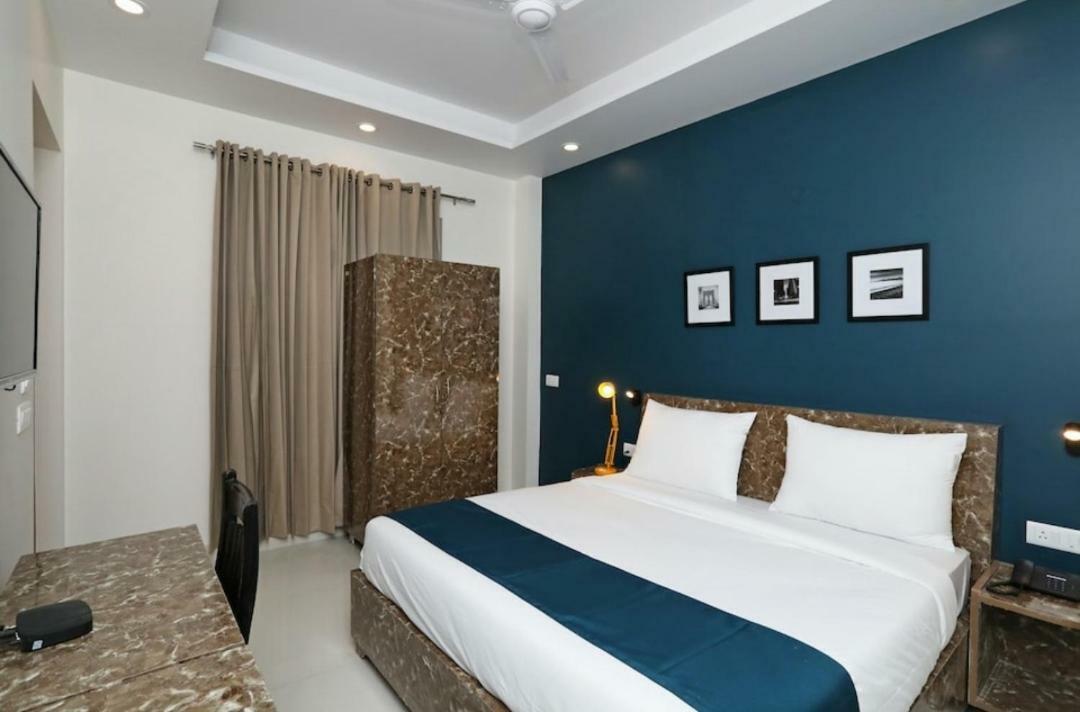 غورغاون Hotel Galaxy Inn المظهر الخارجي الصورة