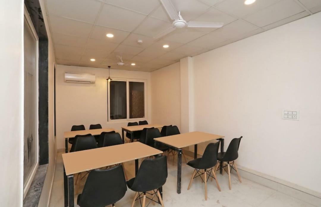 غورغاون Hotel Galaxy Inn المظهر الخارجي الصورة