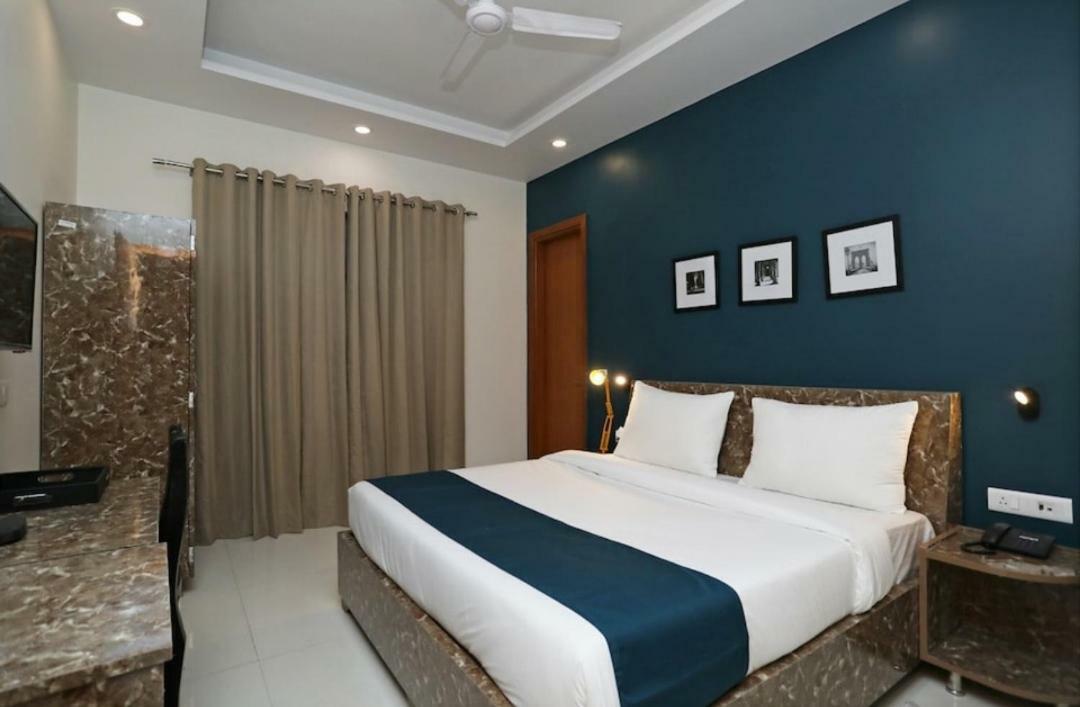 غورغاون Hotel Galaxy Inn المظهر الخارجي الصورة